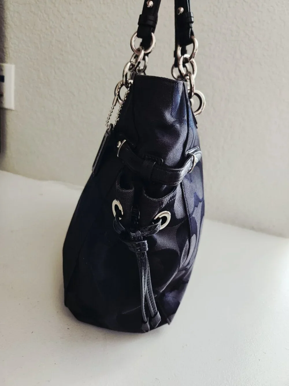 Like New Coach Signature Black Shoulder Bag Purse